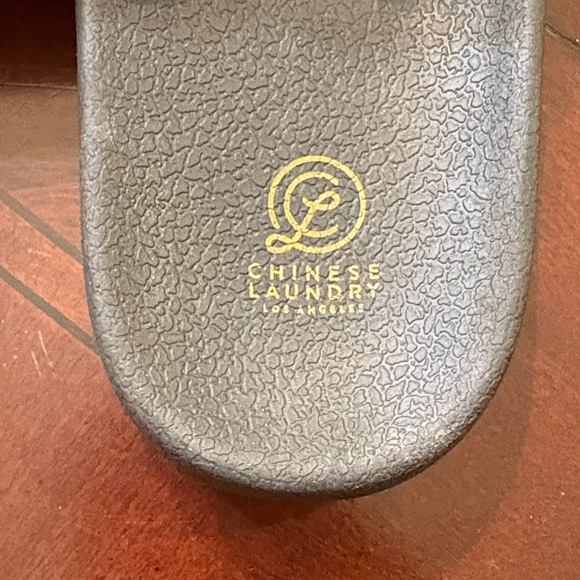 Chinese Laundry Furry Leopard Women's Slippers - Picture 3 of 7